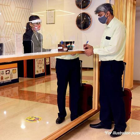 Hotel O Kl Khari Near Ashoka Park Mein Metro Yeni Delhi Dış mekan fotoğraf
