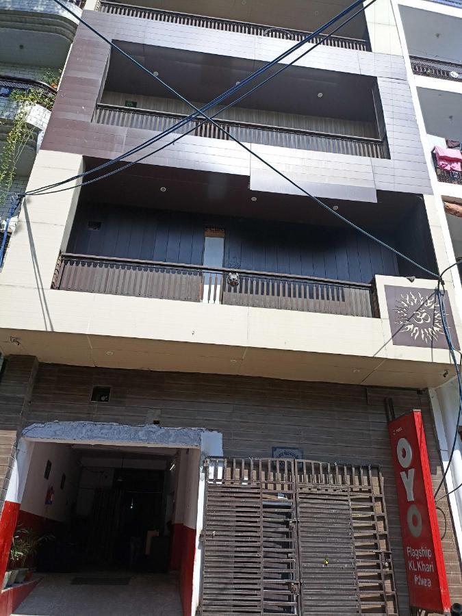 Hotel O Kl Khari Near Ashoka Park Mein Metro Yeni Delhi Dış mekan fotoğraf